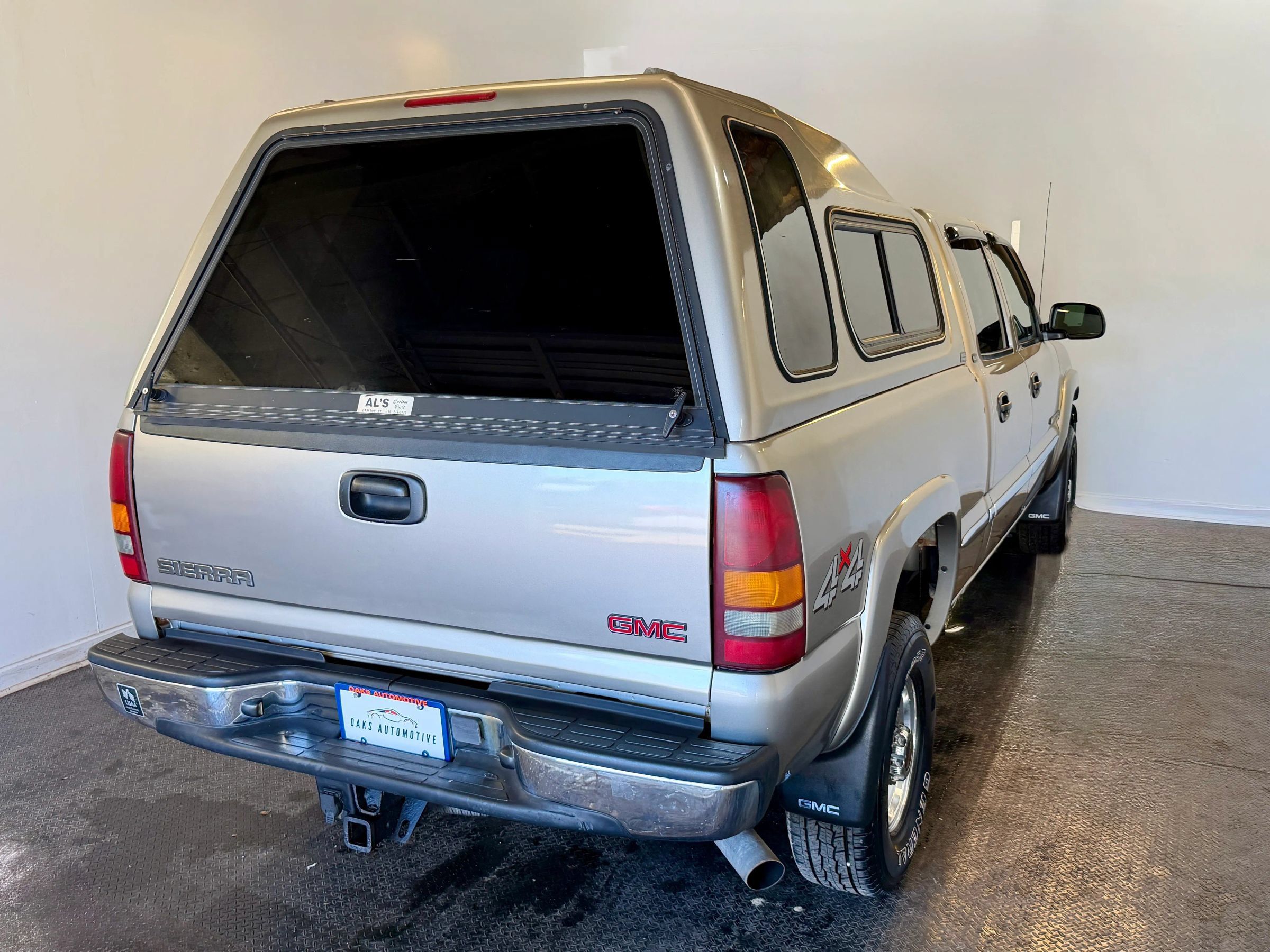Used 2002 GMC Sierra 2500 4x4 Crew Cab HD w/ Snow Plow Prep Pkg image 7