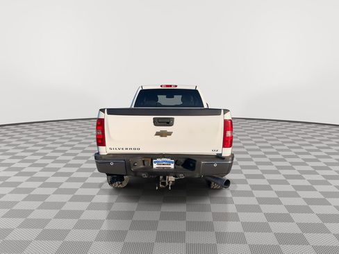 Used 2011 Chevrolet Silverado 2500 LTZ w/ LTZ Plus Package image 6