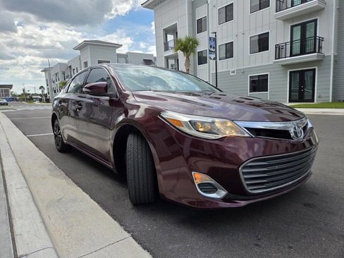Used 2013 Toyota Avalon XLE Premium FWD image 4