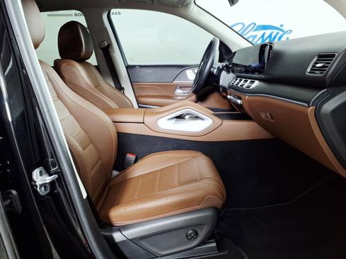 Used 2024 Mercedes-Benz GLE 450 4MATIC image 11