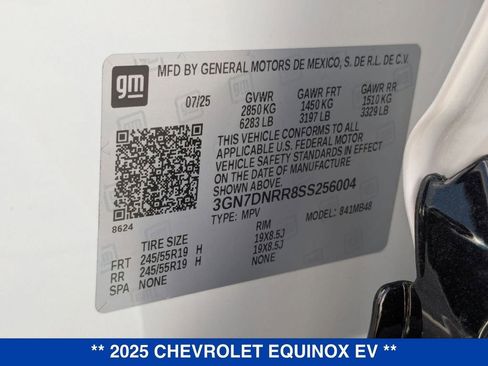 New 2025 Chevrolet Equinox EV LT image 36