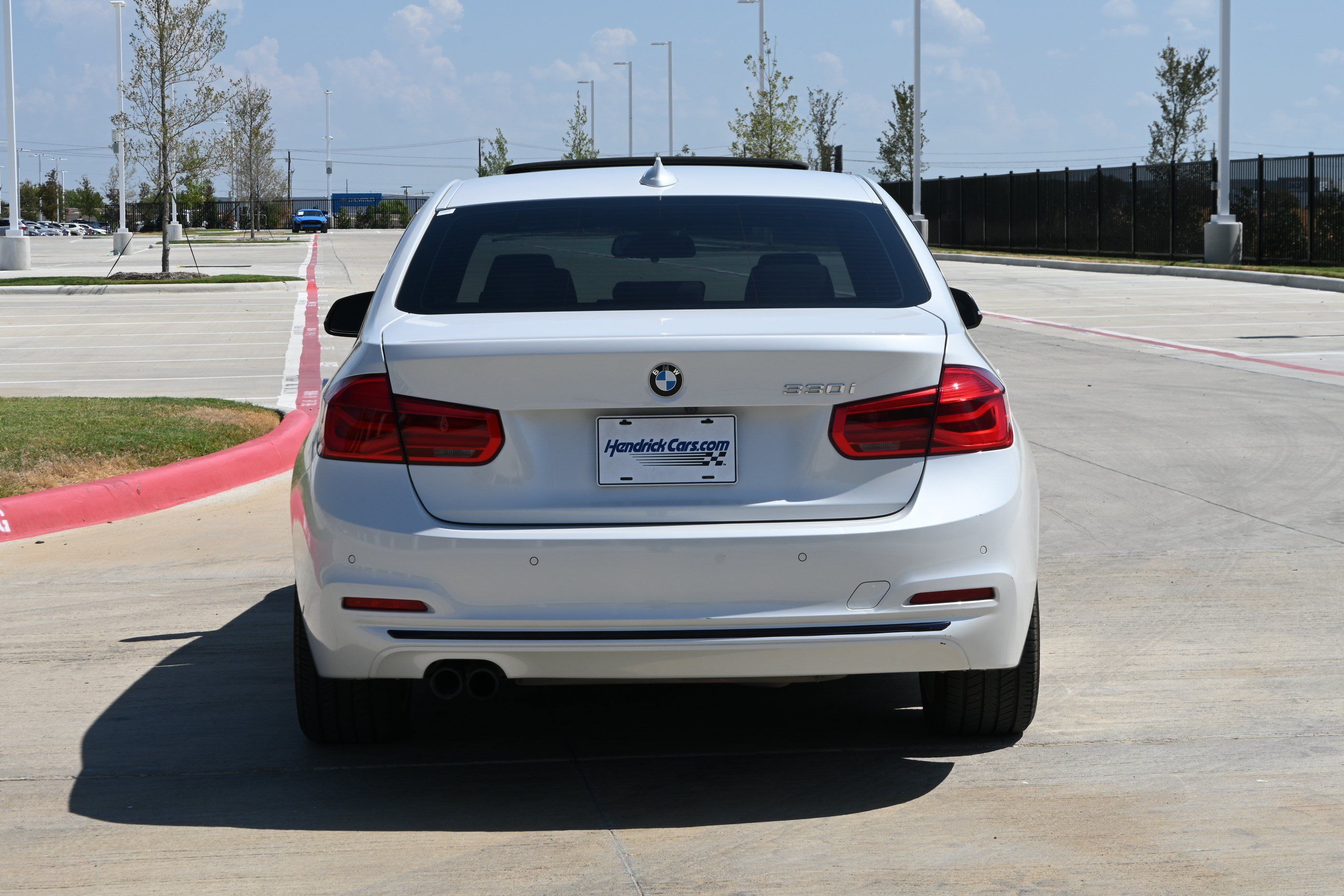 Used 2017 BMW 330i Sedan RWD image 7