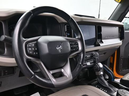 Used 2021 Ford Bronco Wildtrak image 19