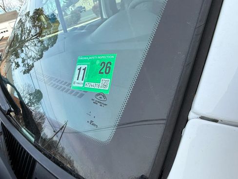 Used 2013 Ford Transit Connect XLT image 26