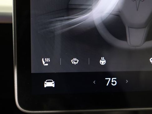 Used 2022 Tesla Model 3 Long Range AWD/4WD image 53