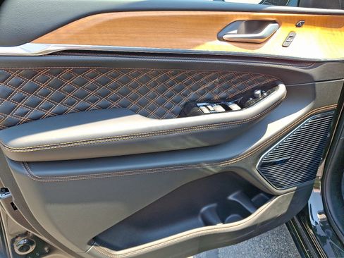 Certified 2024 Jeep Grand Cherokee Summit image 13