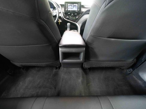 Used 2021 Toyota Camry LE FWD image 16