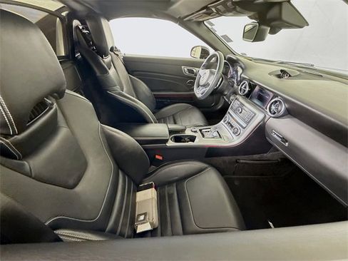 Used 2018 Mercedes-Benz SLC 43 AMG image 20