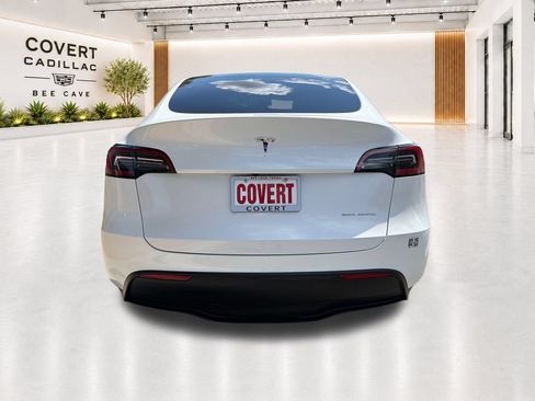 Used 2023 Tesla Model Y Long Range AWD/4WD image 11