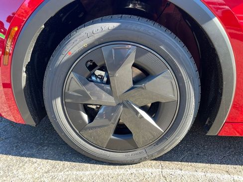 New 2026 Toyota Prius LE image 6