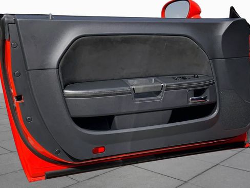 Used 2009 Dodge Challenger SRT8 w/ SRT Option Group II RWD image 20