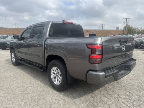 Used 2024 Nissan Frontier SV w/ Technology Package image 5