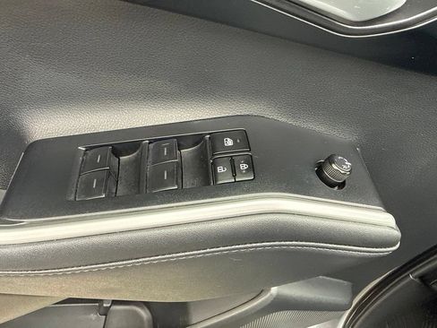 Used 2024 Toyota Highlander XSE AWD/4WD image 24