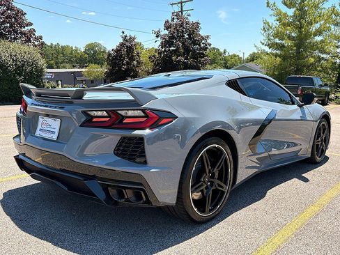 Used 2024 Chevrolet Corvette Stingray 2LT w/ Z51 Performance Package image 9