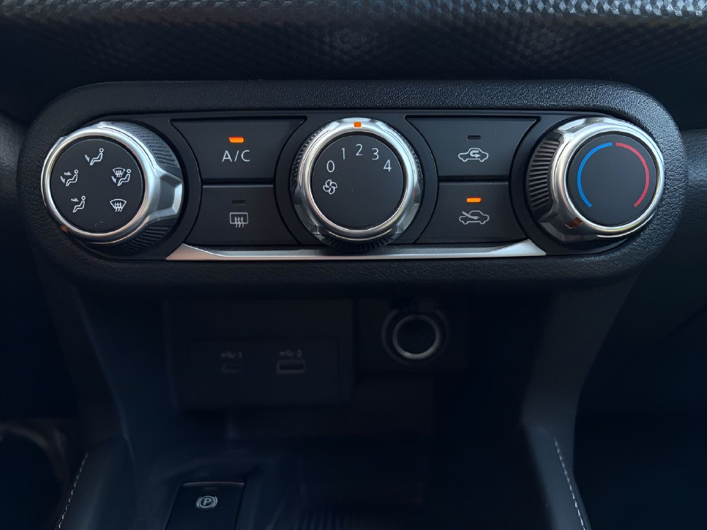 Used 2023 Nissan Kicks SV FWD image 27