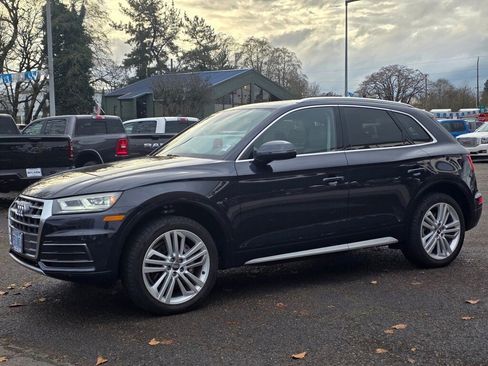Used 2018 Audi Q5 2.0T Premium Plus w/ Premium Plus Package image 1