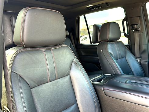 Used 2021 Chevrolet Tahoe RST w/ Luxury Package RWD image 28