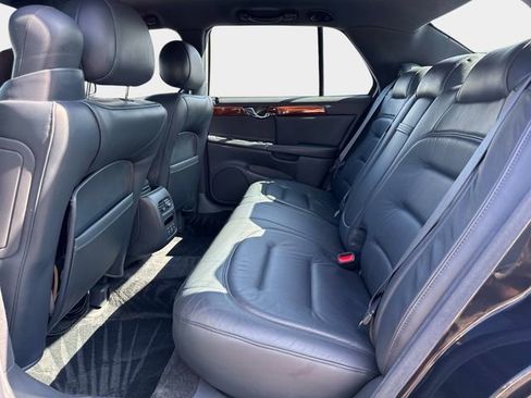 Used 2000 Cadillac De Ville w/ Comfort/Convenience Pkg FWD image 10