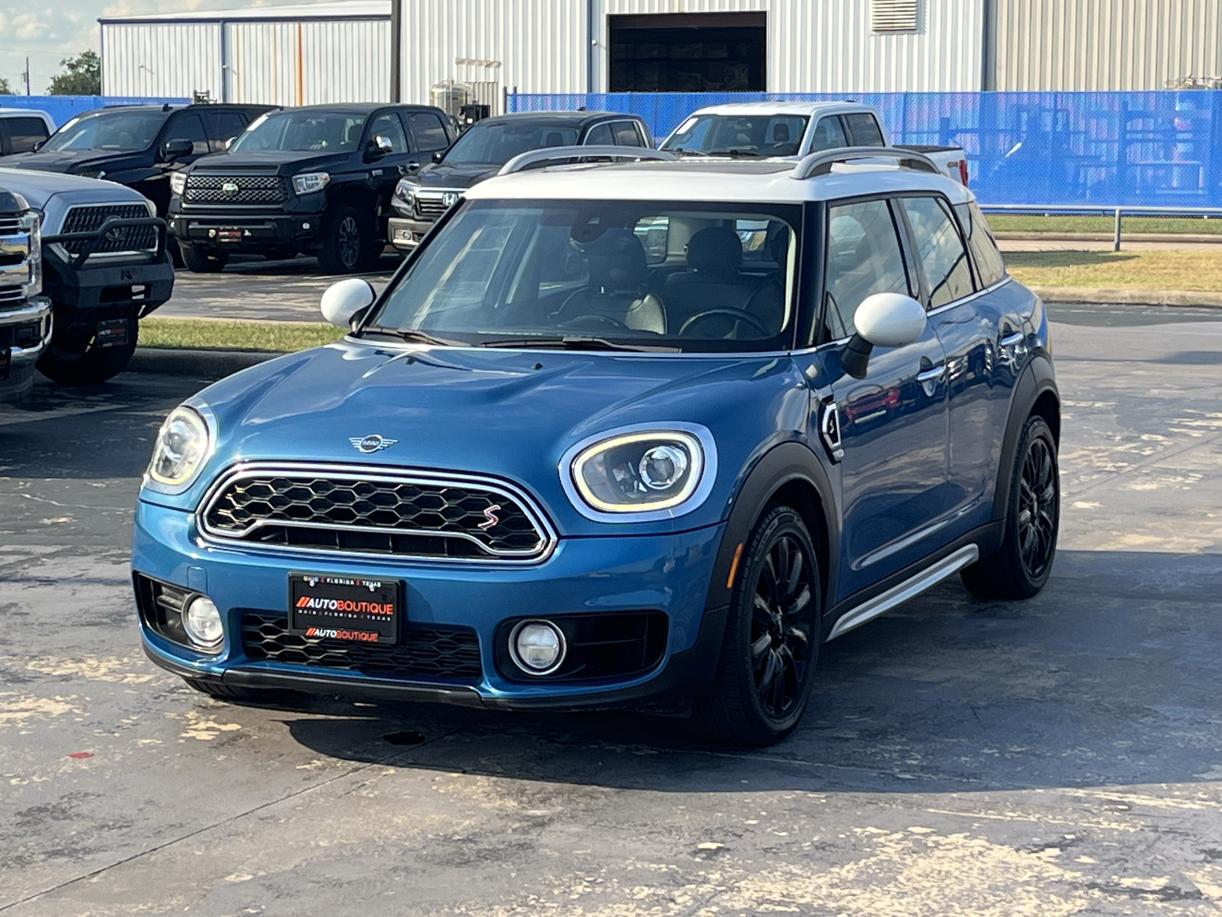 Used 2019 MINI Cooper Countryman S w/ Premium Package FWD image 3
