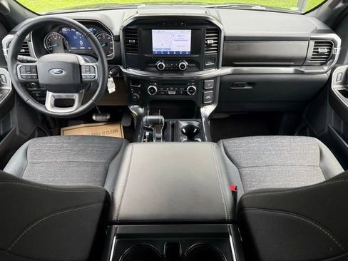 Certified 2022 Ford F150 XLT w/ Equipment Group 301A Mid image 18