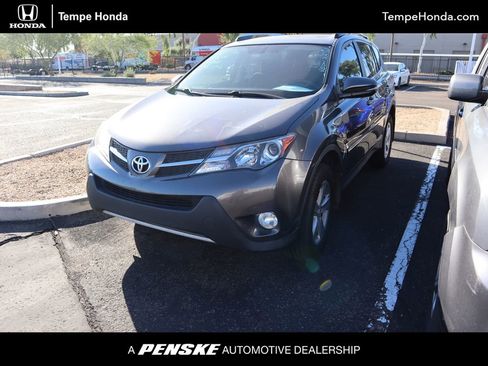 Used 2014 Toyota RAV4 XLE image 1