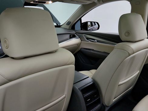 Used 2020 Cadillac XT5 Premium Luxury AWD/4WD image 26