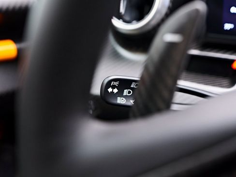 Used 2019 McLaren Senna image 60