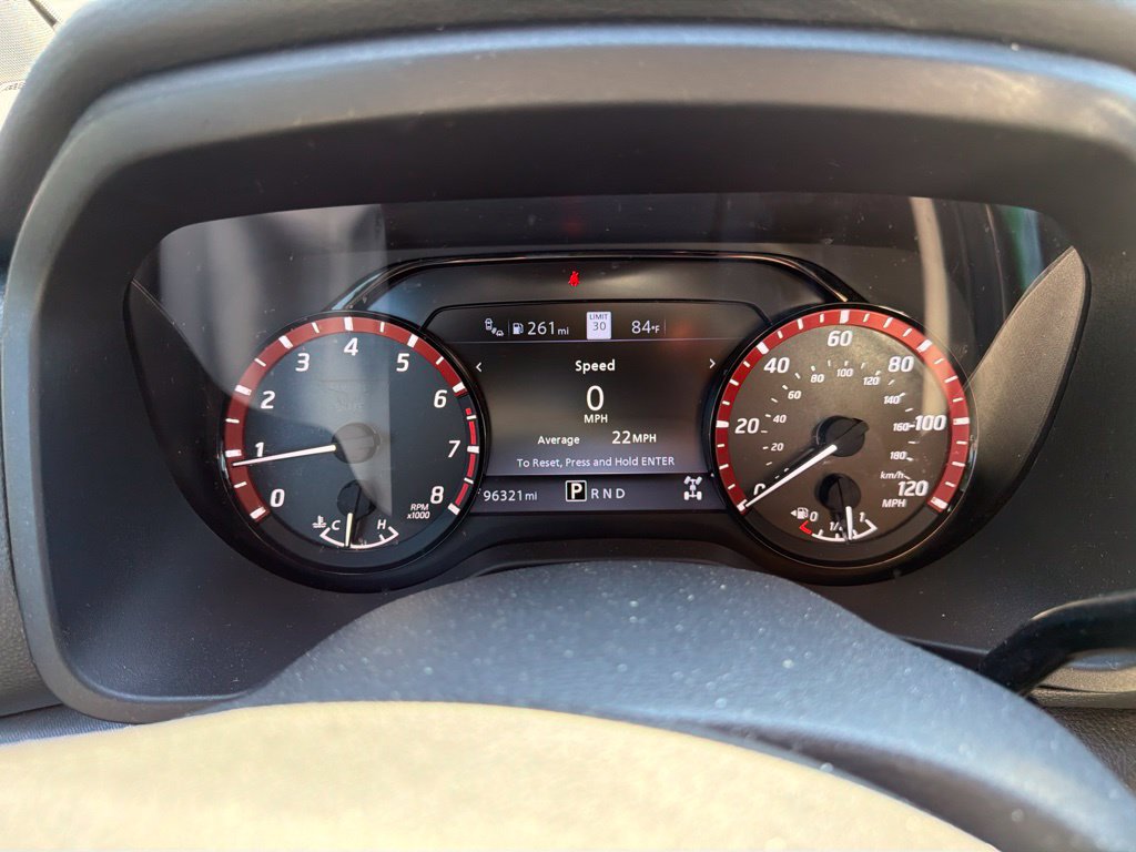 Used 2024 Nissan Titan PRO-4X w/ Pro-4x Convenience Package AWD/4WD image 8