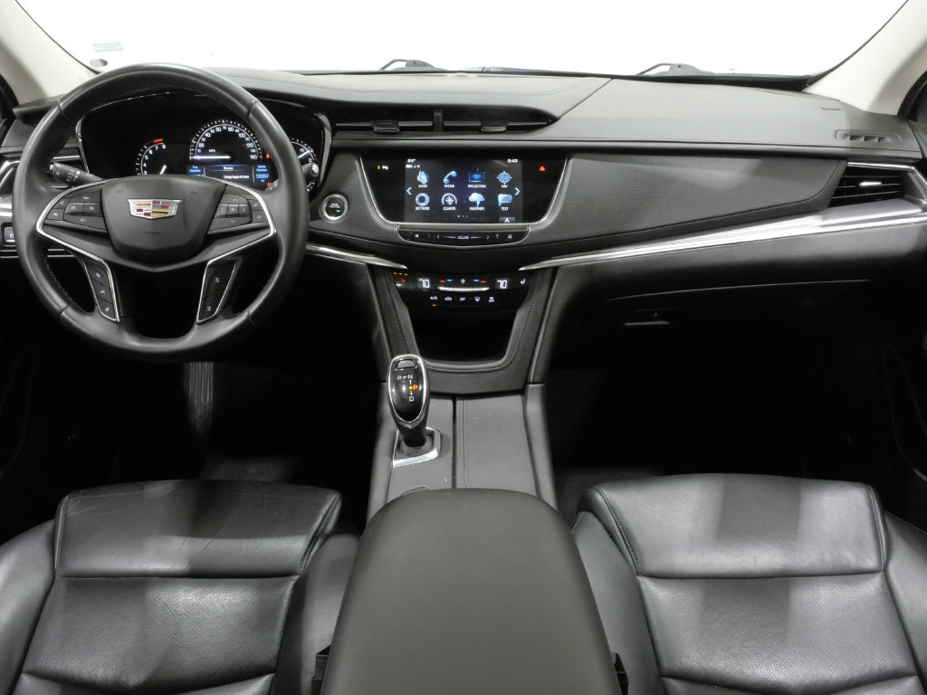 Used 2018 Cadillac XT5 Luxury w/ Driver Awareness Package FWD image 10