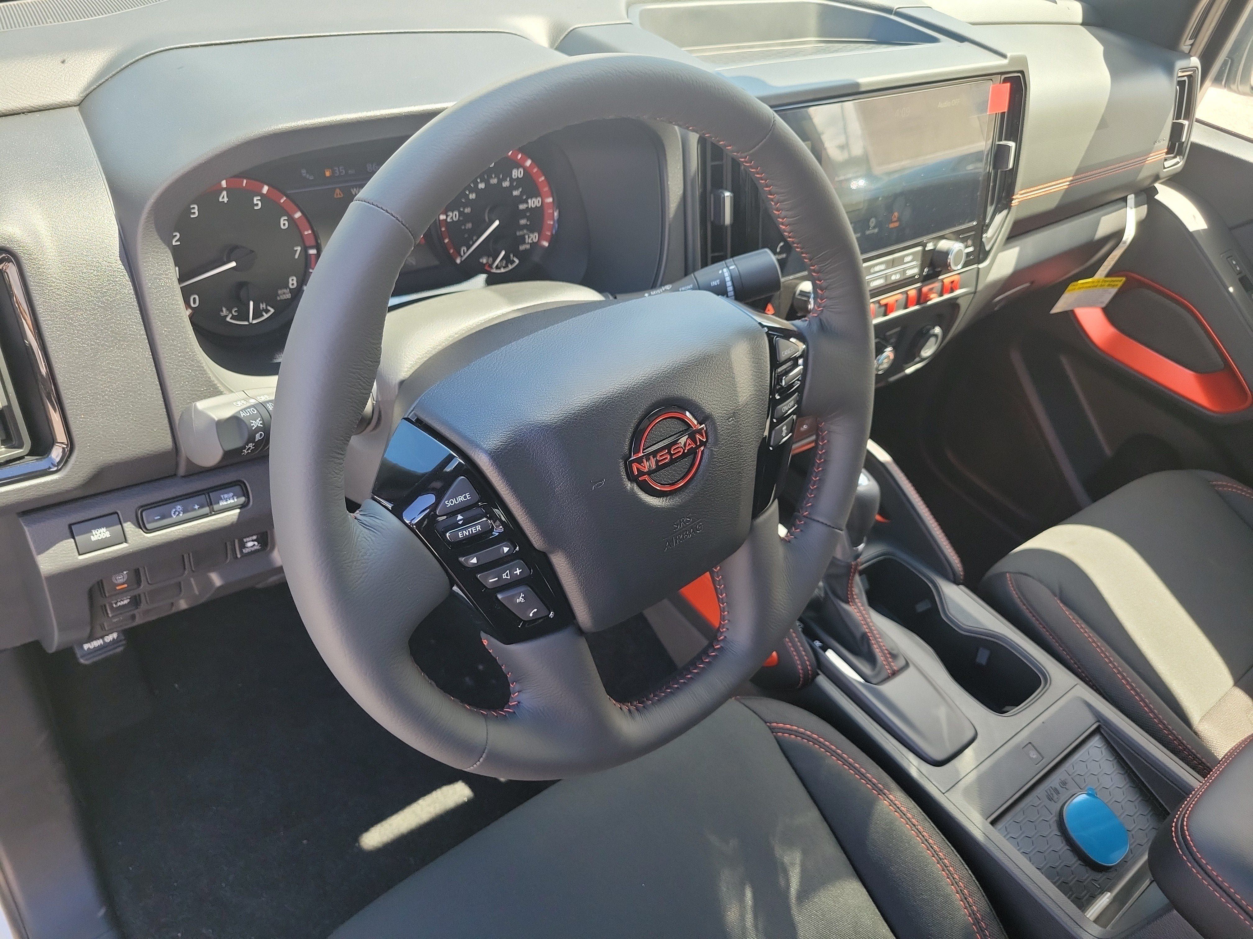 New 2027 Nissan Frontier PRO-4X w/ Pro Convenience Package RWD image 11
