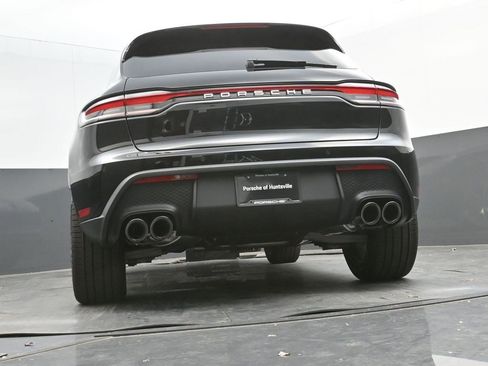 New 2026 Porsche Macan image 33