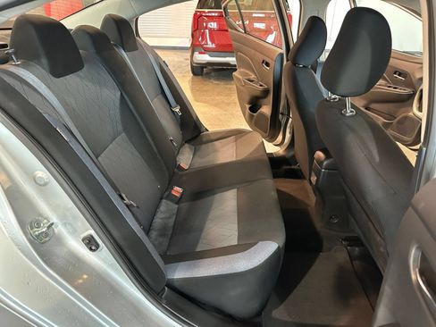 Used 2025 Nissan Versa SV FWD image 36