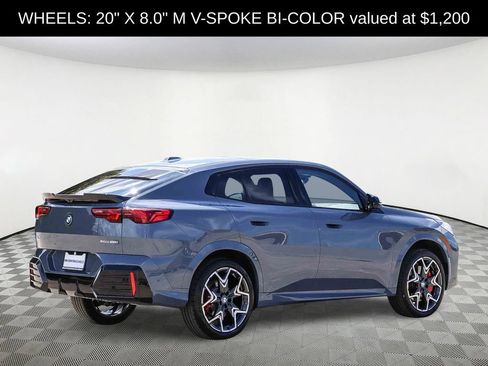 Used 2026 BMW X2 xDrive28i w/ M Sport Package AWD/4WD image 4