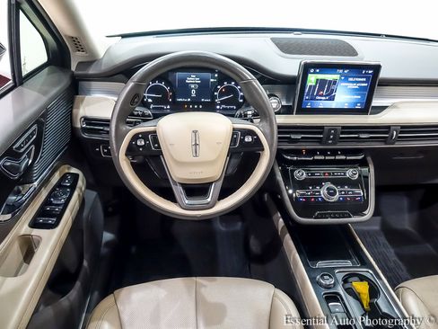 Used 2021 Lincoln Corsair AWD w/ Equipment Group 101A image 17