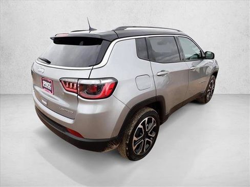 Used 2022 Jeep Compass Limited AWD/4WD image 4