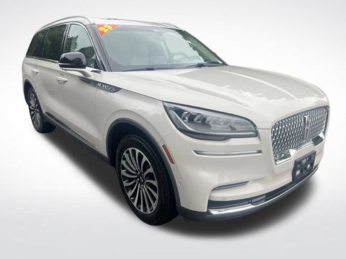 Used 2023 Lincoln Aviator Reserve w/ Equipment Group 201A RWD image 3