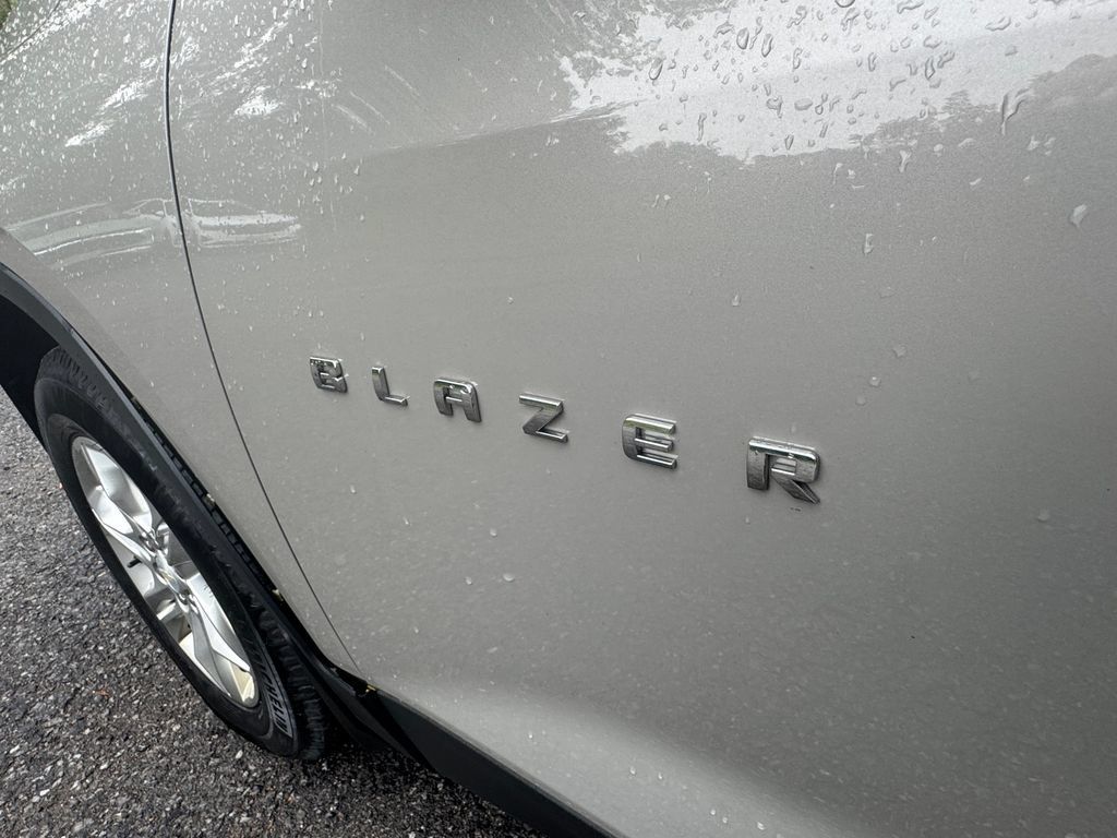 Used 2021 Chevrolet Blazer LT AWD/4WD image 34
