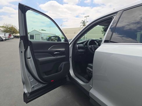 Certified 2026 Toyota Grand Highlander FWD image 22
