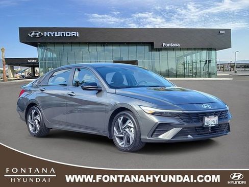 Certified 2025 Hyundai Elantra SEL FWD image 1