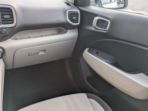 New 2026 Hyundai Venue SEL image 19
