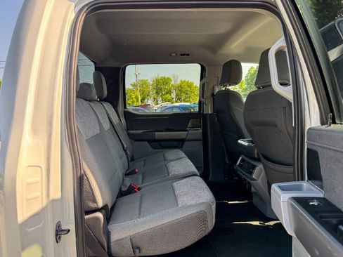 Used 2023 Ford F150 Lightning XLT AWD/4WD image 18