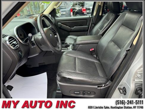 Used 2010 Ford Explorer Limited image 24