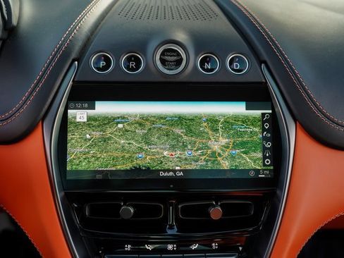 Used 2022 Aston Martin DBX image 31