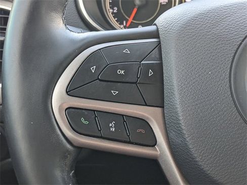 Certified 2020 Jeep Cherokee Latitude Lux w/ Comfort/Convenience Group image 20