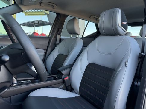 Used 2024 Nissan Kicks SR w/ SR Premium Package image 32