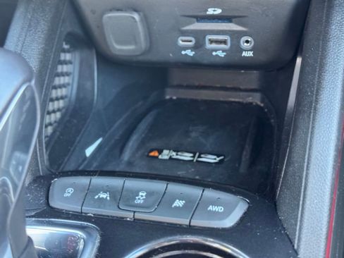 Used 2021 Chevrolet TrailBlazer RS w/ Technology Package image 22