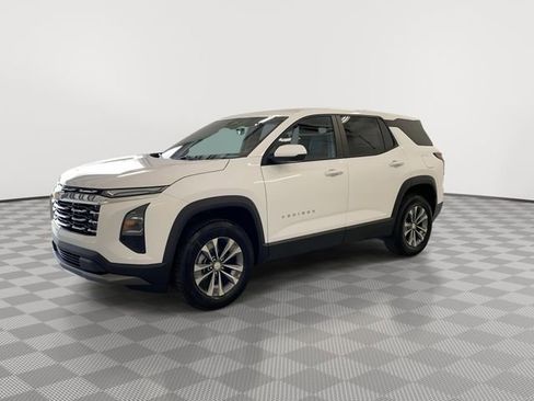 New 2026 Chevrolet Equinox LT w/ Convenience Package II AWD/4WD image 8