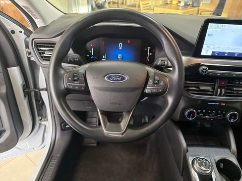 Used 2025 Ford Escape Active image 14