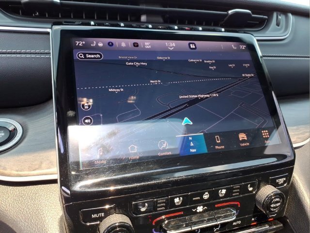 Used 2024 Jeep Grand Cherokee Limited w/ Luxury Tech Group II AWD/4WD image 22