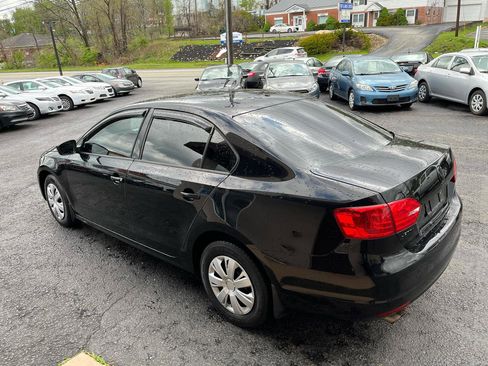 Used 2014 Volkswagen Jetta S image 9